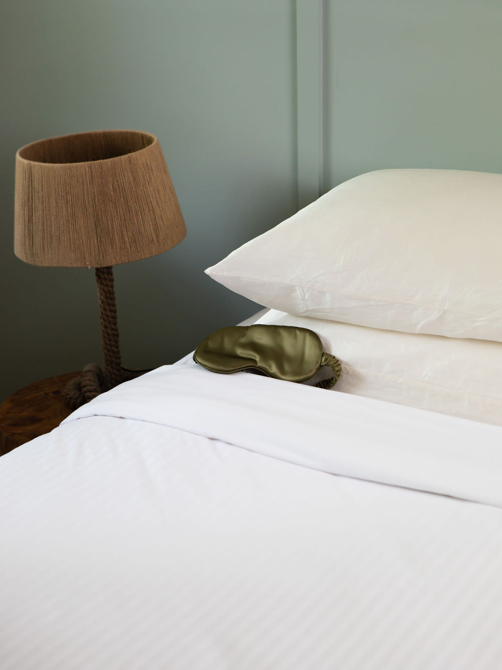 Certified Organic 22MM Mulberry Silk Eye Mask in Olive