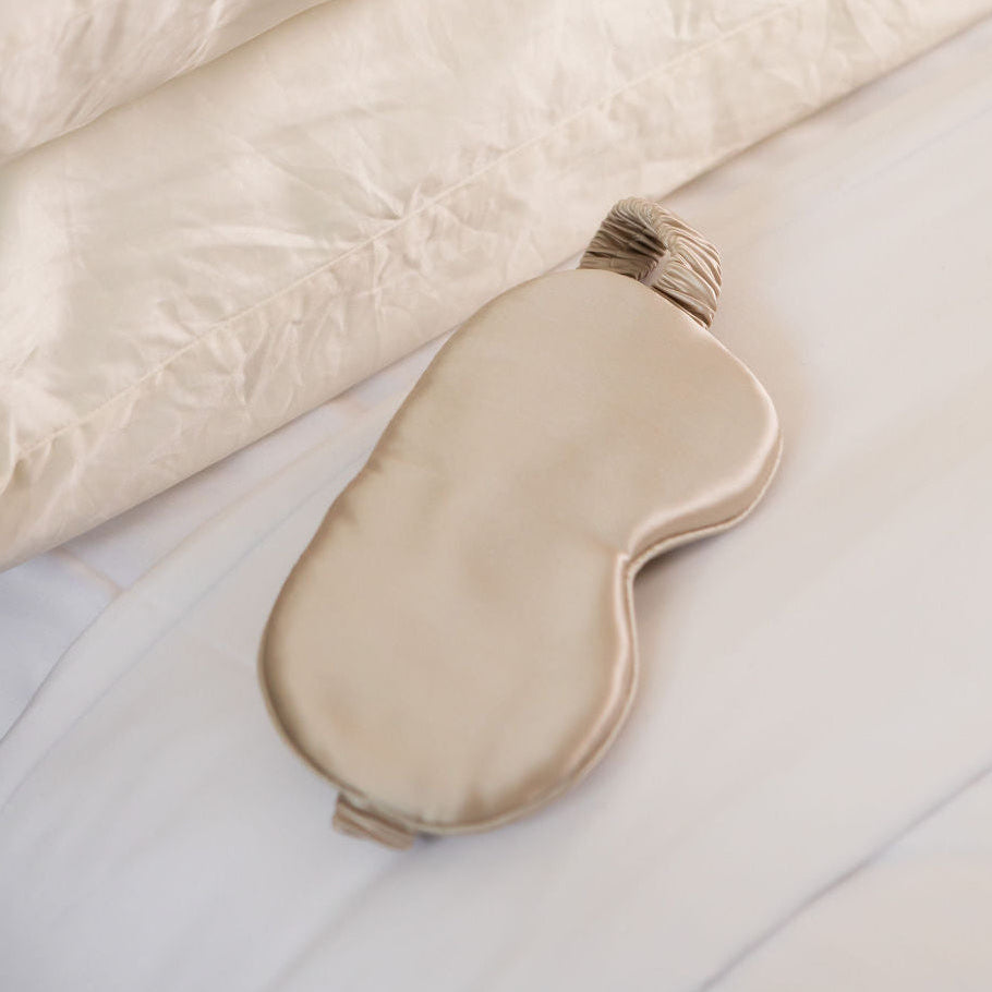 Organic Silk Eye Mask for Sleep (Beige) | 100% Mulberry Silk | Anti-Aging & Hair Protection | Soft Breathable Sleep Mask grounding product for sleep, stress relief and recovery | Organic Earthing