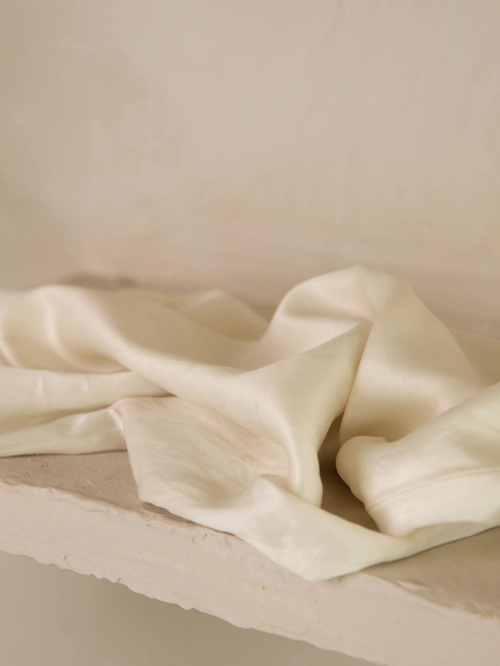 Certified Organic 22MM Mulberry Silk Pillowcase in Natural White