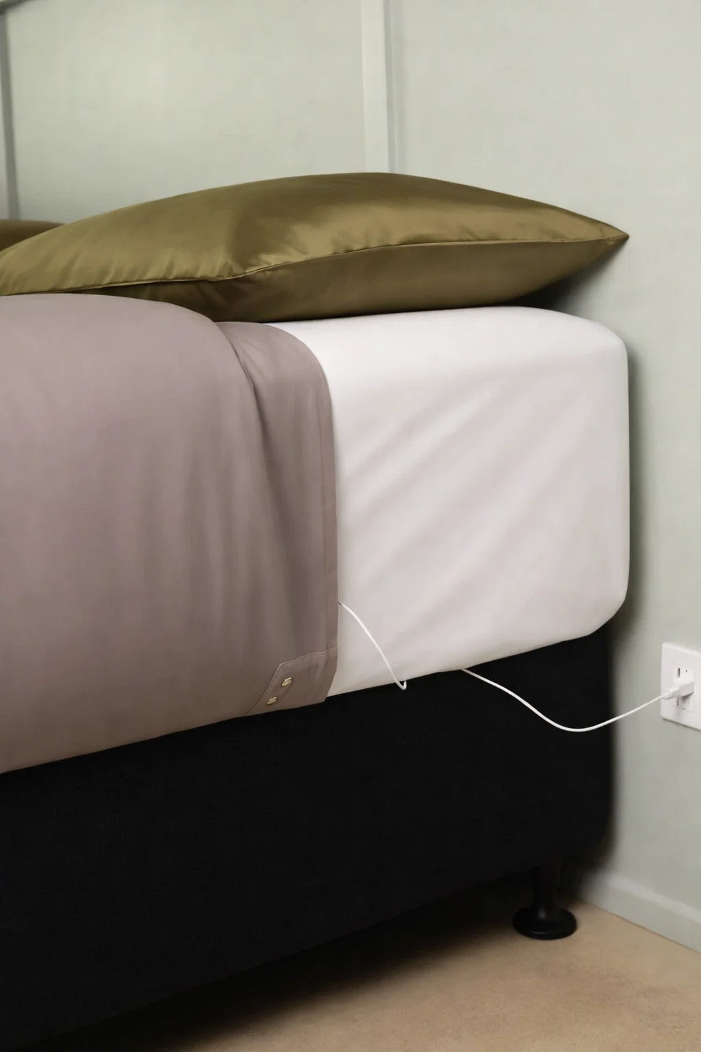 Certified Organic Bamboo Flat Grounding Sheet in Grey