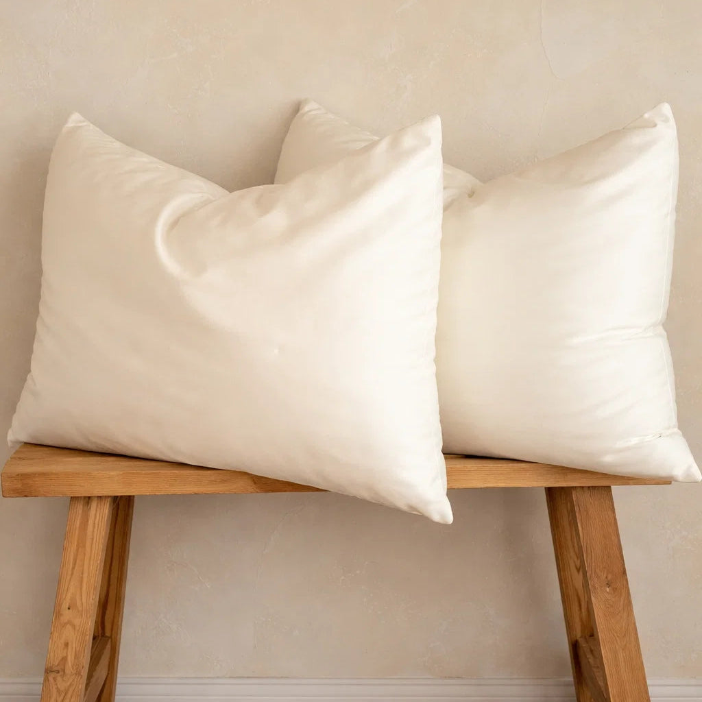Mulberry Silk Pillowcase (Natural White) - Smoother Hair & Skin Overnight grounding product for sleep, stress relief and recovery | Organic Earthing